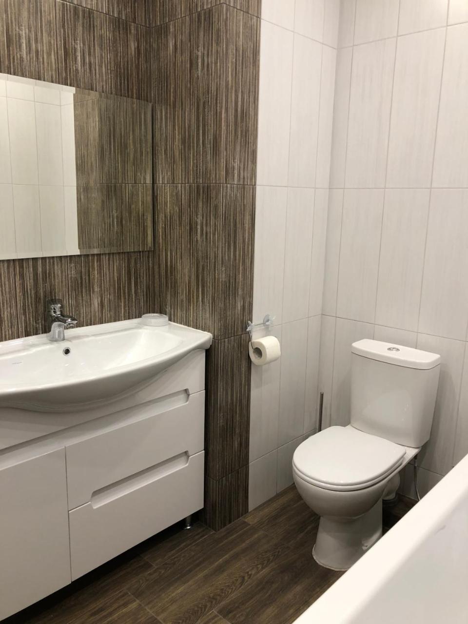 Lux Apart Torfyana Львов Экстерьер фото